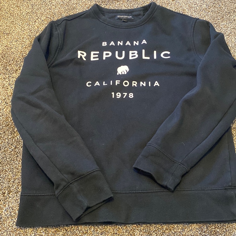 Banana republic crewneck